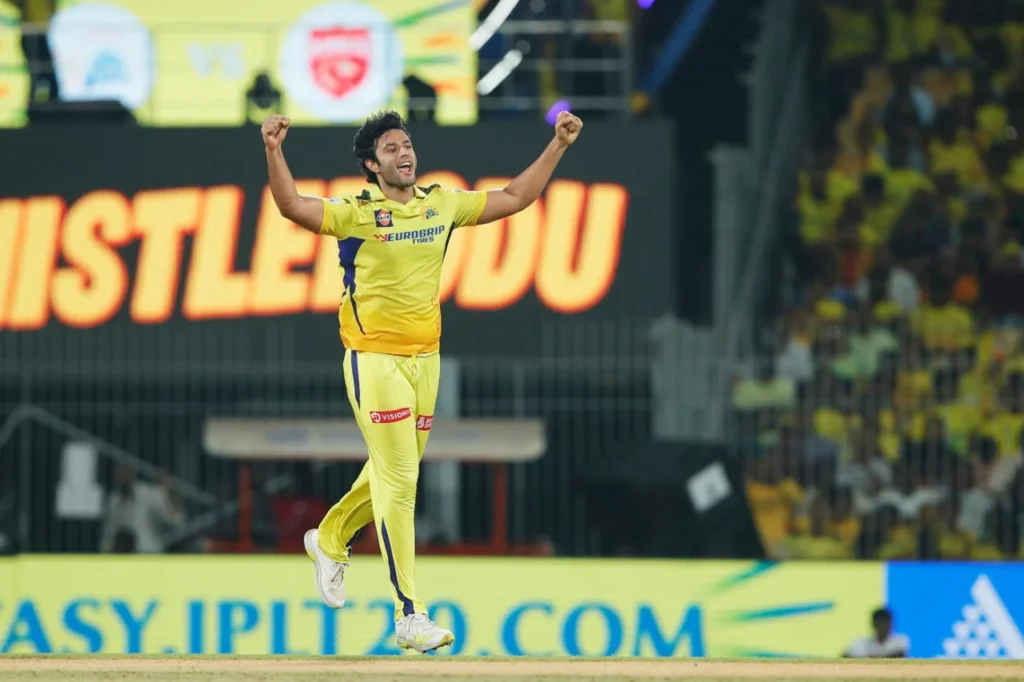 Best Economy Rate Bowlers in IPL 2026